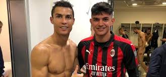 209 caps between them getty images. Cristiano Ronaldo Gets Photobombed By A Naked Giorgio Chiellini In Our Picture Of The Season