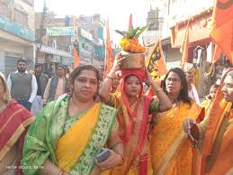 चकिया नगर में अयोध्या से निकाली गई अक्षत कलश यात्रा का हुआ भव्य स्वागत,  राज्यमंत्री व विधायक ने शोभायात्रा को किया रवाना - knnews24.com