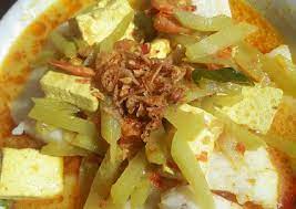 Hubungan nasi dan beras sebagai suatu alat budaya amat terterap dalam budaya nusantara sebelum kedatangan islam lagi: Resep Gulai Labu Siam Lontong Sayur Betawi Resep Enyak