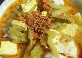 500 gr beras solok anak daro 2 sdt kapur cara mudah masak gulai sayur nangka (cubadak) spesial untuk campuran lontong ala khas padang. Resep Gulai Labu Siam Lontong Sayur Betawi Resep Enyak