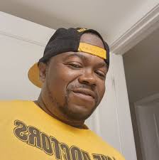 How can a new driver with 6 months experience train others?