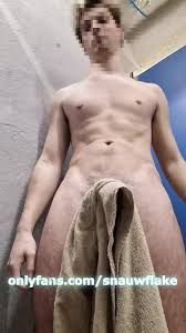 Twink with Big Dick Having Fun in the Changing Room at the Swimming Pool:  Gay Porn