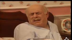 Even after all these years Keeping Up Apperences is still very poplour👍😃📺