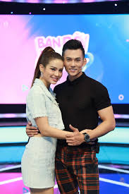 Phương trinh jolie lý bình. Ly Binh Táº¥t Báº­t Xay Nha Sáº¯m Xe Má»›i Ä'á»ƒ CÆ°á»›i PhÆ°Æ¡ng Trinh Jolie