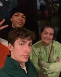 Sam Summers's Instagram, Twitter & Facebook