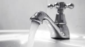 L'eau du robinet n'est pas que h2o (hydrogène et oxygène). Mettre L Eau Du Robinet Au Frigo En Ete Bonne Ou Mauvaise Idee