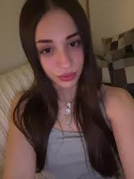 Serena Miles's Instagram, Twitter & Facebook