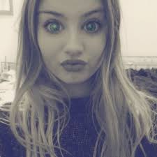 Lily Hicks (@_lilihicks_)