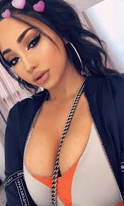 Fashionfreakk(melly Sanchez) (@Fashionfreakk23)