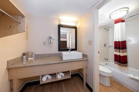 1925 davis boulevard naples, fl 33942. Red Roof Inn Plus Suites Naples Downtown 5th Ave S Naples Updated 2021 Prices