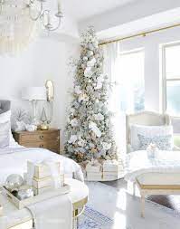 It's the last week before christmas and i'm sure everyone is busy busy just like me. 3 Beautiful Christmas Trees Recreate Them Decor Gold Designs Christmas Decorations Bedroom White Christmas Bedroom Decor White Christmas Bedroom