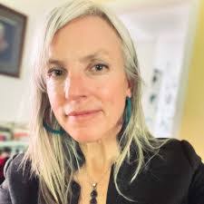 Melissa Adler's Instagram, Twitter & Facebook