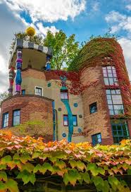 Friedensreich Hundertwasser Ein Aussergewohnlicher Kunstler Die Lebendige Architektur Von Hundertwasser Architecture Friedensreich Hundertwasser Hundertwasser