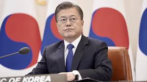 South Korean government tainted with corruption allegations – DW –  12/10/2020