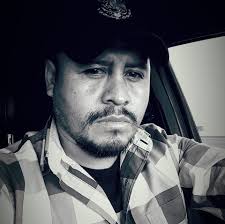 La rehabilitación de nuestras vialidades en todo el territorio izcallense  es un compromiso constante.👷🏼‍♂️🚧 Este miércoles, las cuadrillas de la  Dirección de Servicios Públicos se concentraron en la Avenida Jiménez  Gallardo con