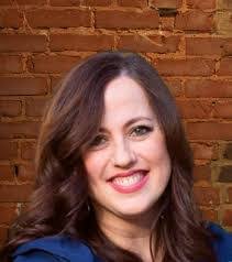 Lisa Beene's Instagram, Twitter & Facebook