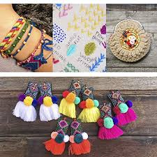 This is what your bracelet will look like when you're done. Peirich Friendship Bracelet Making Beads Kit Letter Beads 22 Multi Color Embroidery Floss Over 1900 Pcs A Z Alphabet Beads Beads Bracelets String Kit For Jewelry Making Christmas Birthday Gifts Pricepulse