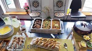 Pakistani foods are very versatile that they can be served at any special occasion such as weddings, birthday parties or any official parties. 17 Dawat Menu Ideas Menu Pakistani Food Easy Homemade