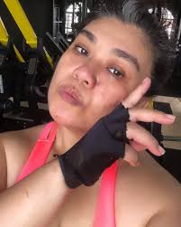 Strong Women Don't Have Attitudes; They Have Standards.” 20 reps