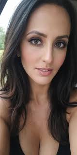 Handsome boy, I want to be your wife. How old are you?