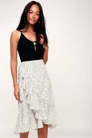 60 Ideas Skirt Black Midi Polka Dots For 2019 Midi Wrap Skirt White Dots Skirt Dot Skirt Outfit