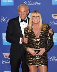 Suzanne Somers, 73, says sex with husband, 83, fractured her hip – The US  Sun | The US Sun