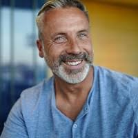 Alain Vargas's Instagram, Twitter & Facebook