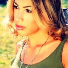 Vanessa Borges's Instagram, Twitter & Facebook