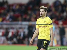 Raphaël guerreiro prefers to play with left foot. Tottenham Hotspur Should Make Move For Raphael Guerreiro