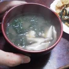 フキの葉とシイタケの味噌汁 レシピ 作り方 By とりあえず乾杯 楽天レシピ