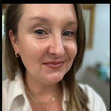 Freida Fleming's Instagram, Twitter & Facebook