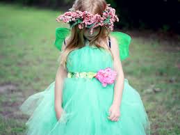 Fluffing each layer of her dress thoroughly, repeat it with each layer. Easy Diy Kids Halloween Costume Fairy Princess How Tos Diy