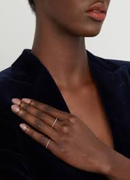 Only 2 available and it's in 1 person's cart. Aynur Abbott Gold Pinky Ring Aus 14 Karat Weissgold De Bijenkorf