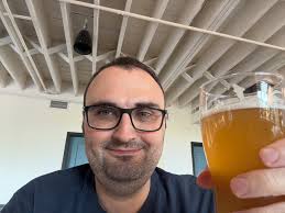 Prof. Hai-Ling Margaret Cheng and her team have developed an MRI imaging  technique that reconstructs high-resolution images from just one data point  per time frame. This could enhance disease diagnosis and treatment