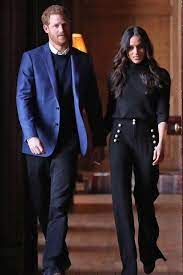 Meghan markle loves to call herself a feminist….but she doesnt act like one at all. Der Konigliche Stil Von Meghan Markleder Neue Stil Von Meghan Markle Seit Ihrer Verlobung Mit Prinz Harry Meghan Markle Style Style Meghan Markle