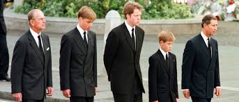 Принц фили́пп маунтбеттен, ге́рцог эдинбу́ргский (англ. Could Prince Philip S Funeral Heal The Royal Family Rift Vanity Fair