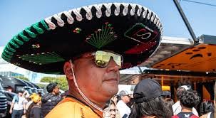 Lynette Rosales's Instagram, Twitter & Facebook