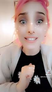 Chloe Rowland (@chloerowland)