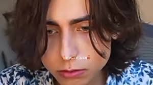 Aidan Vallejo En Comercial