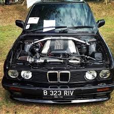 Notice also the plus sign to access the comparator tool where you can compare up to 3 cars at once side by side. E30 V8 Bmw E30 Bmw E39 Bmw Cars