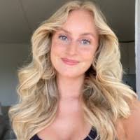 20+ "Mia Koch" profiles