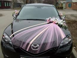 ♥ hiasan bunga tangan untuk pengantin (fresh flower) ♥ 10 tempat letak kereta vvip berhadapan dewan ♥ tempat letak kereta percuma untuk semua tetamu di lg2, menara tm menu ♥ menu masakan melayu secara buffet untuk tetamu ♥ menu berhidang untuk meja pengantin ♥ tambahan tiga (3) jenis hidangan khas di meja pengantin. Hiasan Asal Pada Kereta Perkahwinan Dengan Tangan Mereka