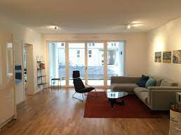 Zu den gemeinschaftsbereichen gehören eine küche mit einem esstisch und 2 badezimmer. Moblierte 4 Zimmer Wohnung Auf Zeit Zu Mieten In 10179 Berlin Mitte