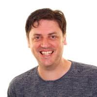 10+ "Thomas Lithgow" profiles