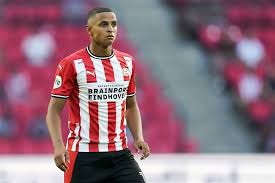 Lors du match mercredi dernier au philipsstadion, ihattaren sest assis sur le banc. Update Mohamed Ihattaren Meldt Zich Vanwege Blessure Af Voor Oranje
