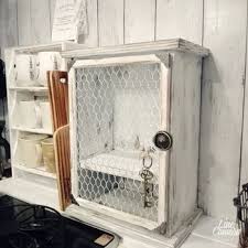 カラーボックスを 扉 で目隠し 100均 すのこdiy 作り方 取り付け方レッスン キナリノ カラーボックス インテリア 収納 シャビーシック インテリア diy