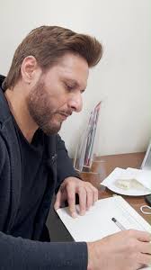 On 15th July, Dr. Salman Faridi, Medical Director of LNH & MC, hosted a  memorable session with legendary cricketer and broadcaster Mr. Qamar Ahmed,  who shared timeless stories from his journey on