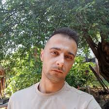 I have a question. If I catch for example this pokemon fusion that is red  shiny, do I get both as epic shiny, how does it work? Edit: Turns out only  Sammuroth