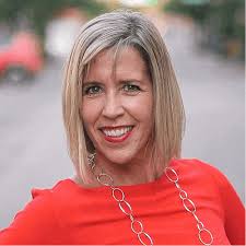 Andrea Vahl: The Hilarious, Knowledgeable, and Inspiring Social Media and  Facebook Marketing Guru