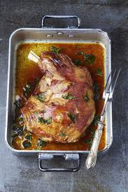 Recette D Epaule D Agneau Rotie A L Ail Et Au Basilic Recette Recettes De Cuisine Epaule Agneau Recette Gigot Agneau
